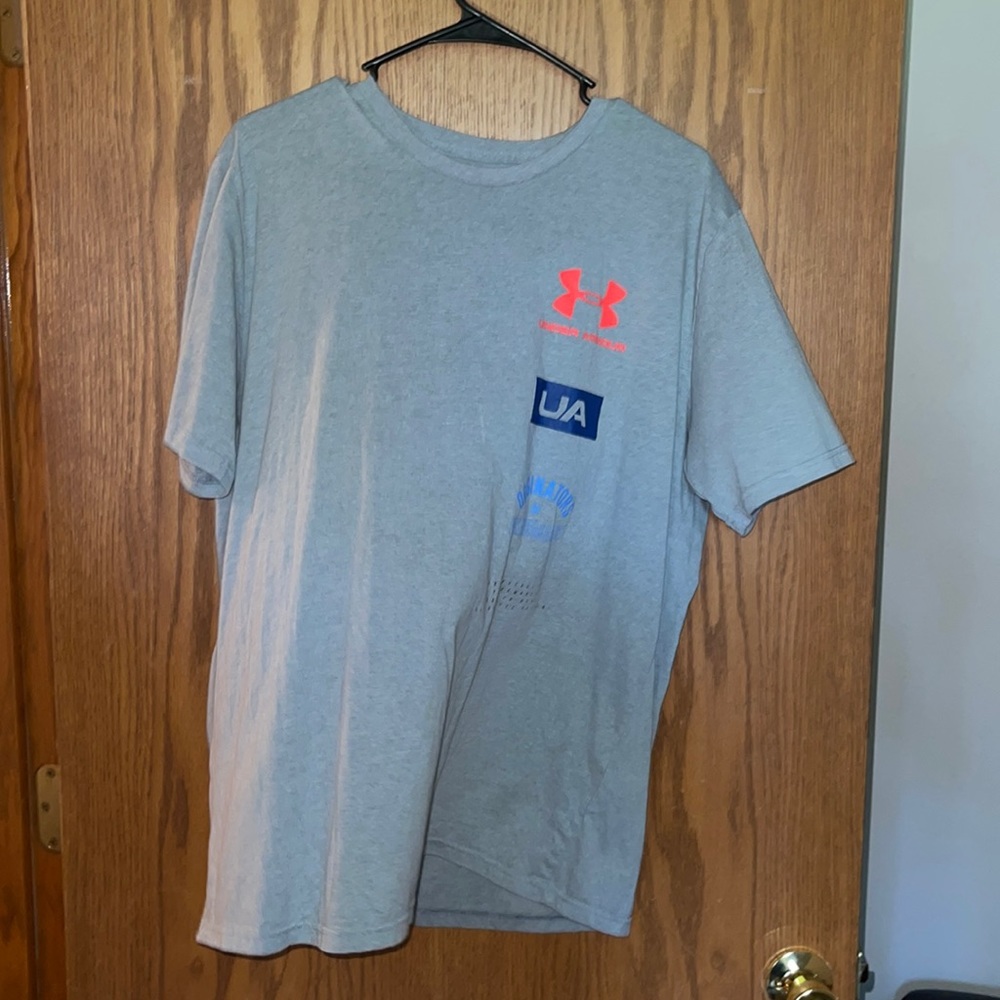 Under armour street wear loose tee